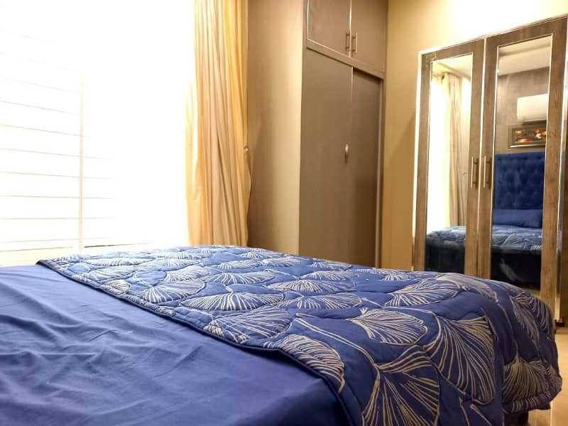 One bedroom VIP apartment for rent for night stay in bahria town

                                                            alt=