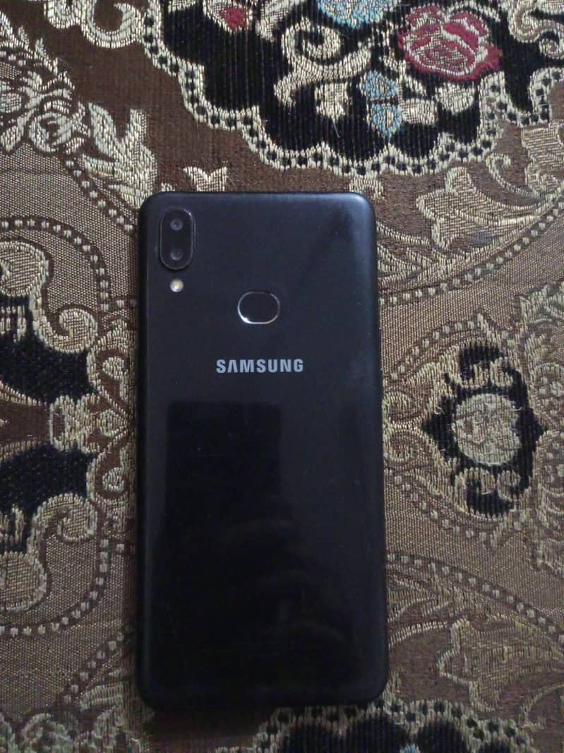 samsung a10s

                                                            alt=