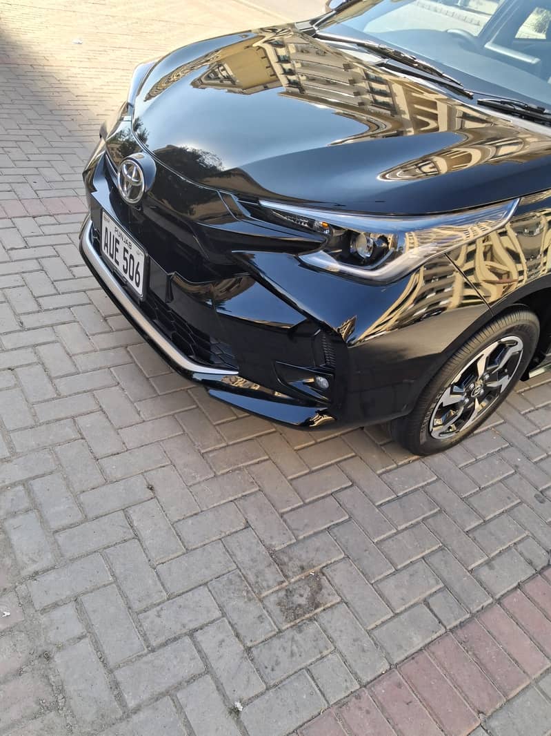 Toyota Yaris ATIV X CVT 1.5 Black Interior

                                                            alt=