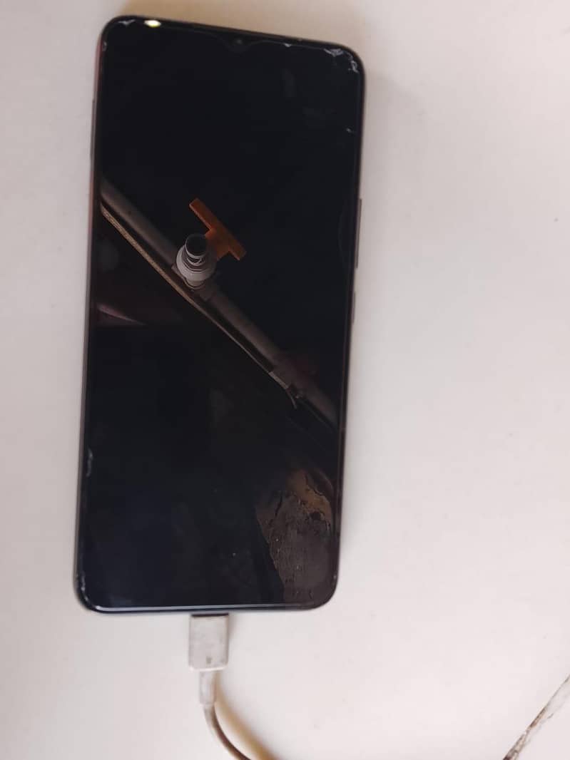 Infinix Hot 20i use phone

                                                            alt=