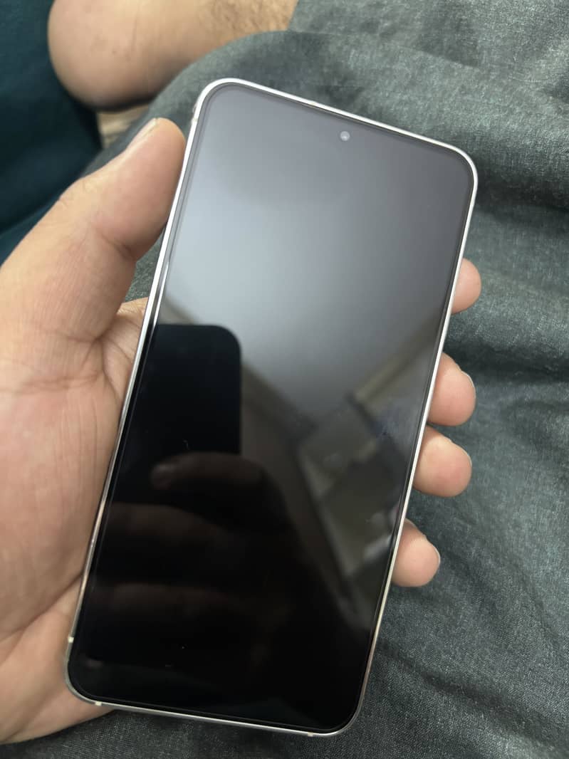 Samsung S23 128gb CP-iD

                                                            alt=