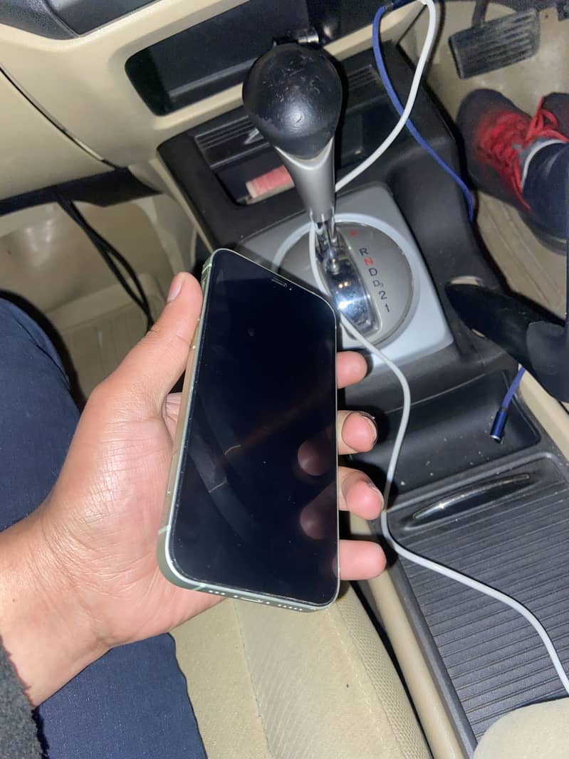 Iphone 12

                                                            alt=