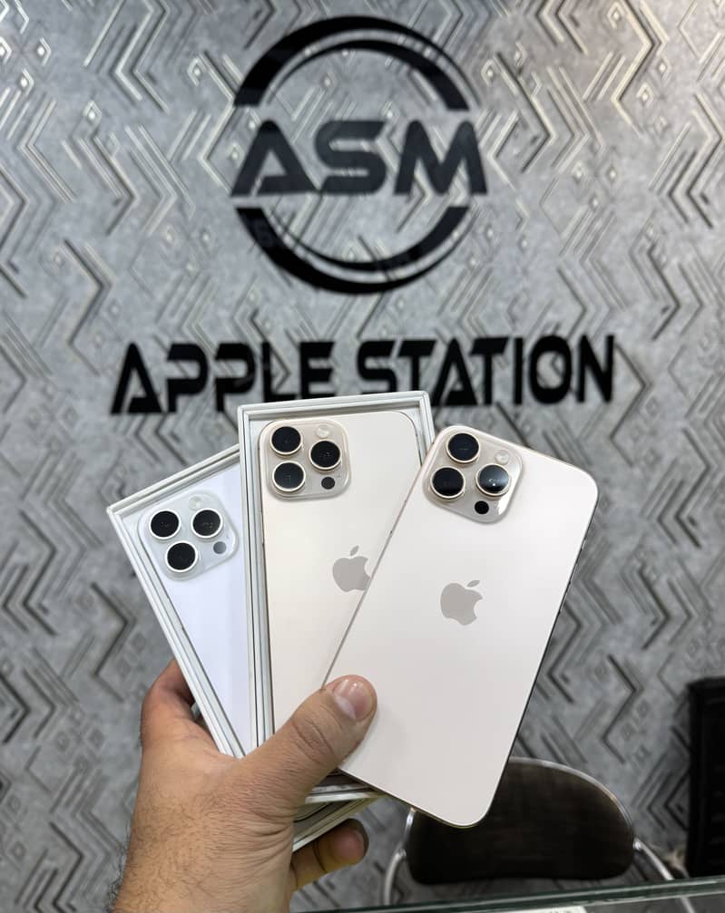 Iphone 16 pro max 256 gb factory 4 month sim time

                                                            alt=