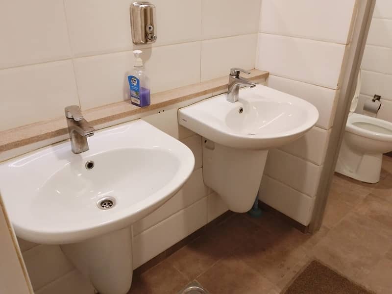 Office Available For Rent

                                                            alt=