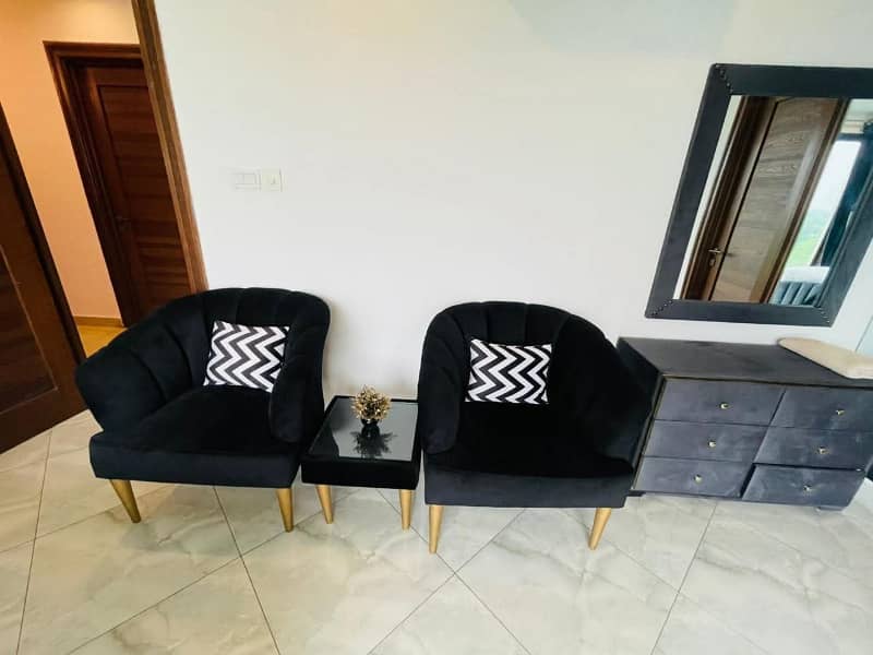 Short time 1bed ROM full furnished apartments safe and scour 100%coupe allow

                                                            alt=