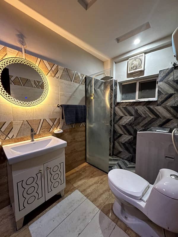 Daily stay Facing Eiffel Tower Luxury Furnished One-Bedroom Apartment

                                                            alt=