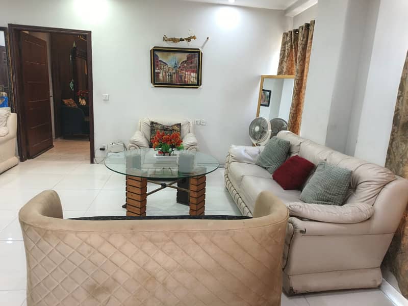 Luxury Furnished apartments shot stay full day weekly and monthly basis for rent bahria Town Lahore

                                                            alt=