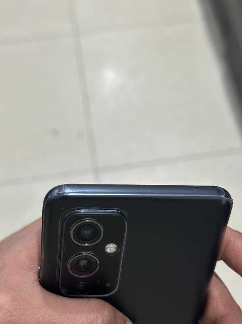 OnePlus 9 5G

                                                            alt=