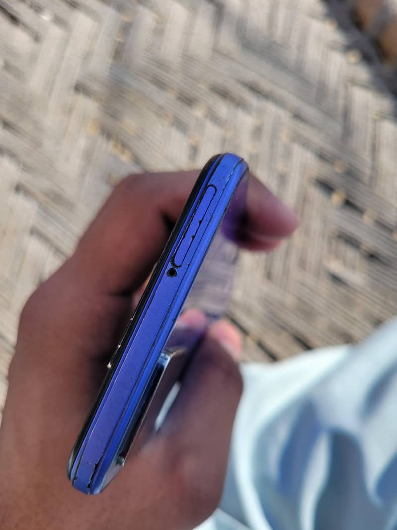 vivo y21

                                                            alt=