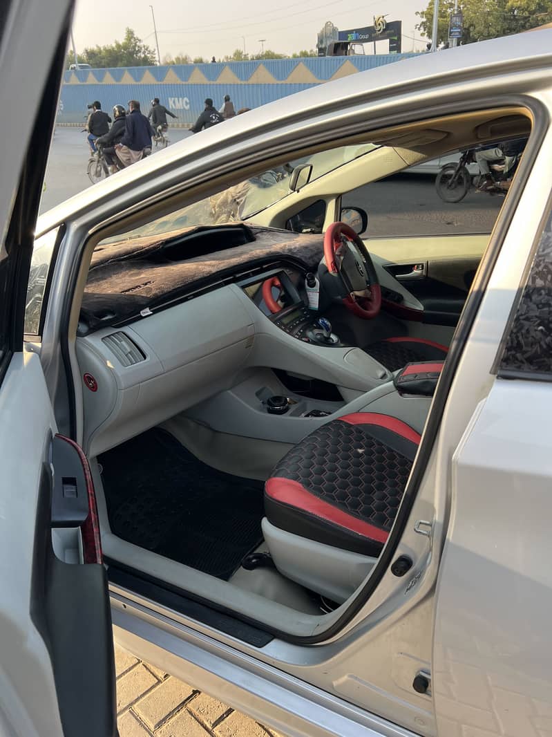 Toyota Prius 2011 / Registered 2016 – Hybrid – For Sale

                                                            alt=