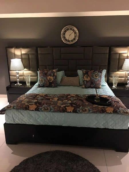 Branded Double Bed/Single Bed Side Table/Dressing/King size Bed

                                                            alt=