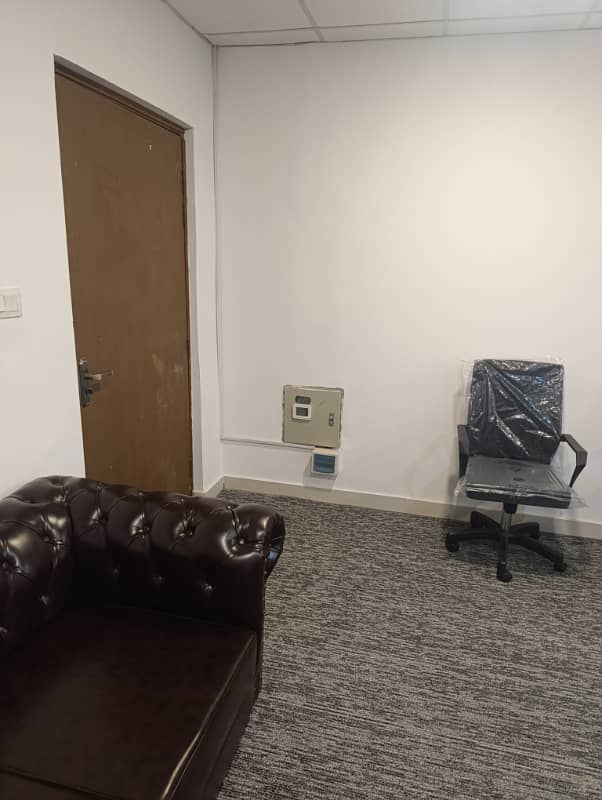 Furnished Office Available For Rent

                                                            alt=