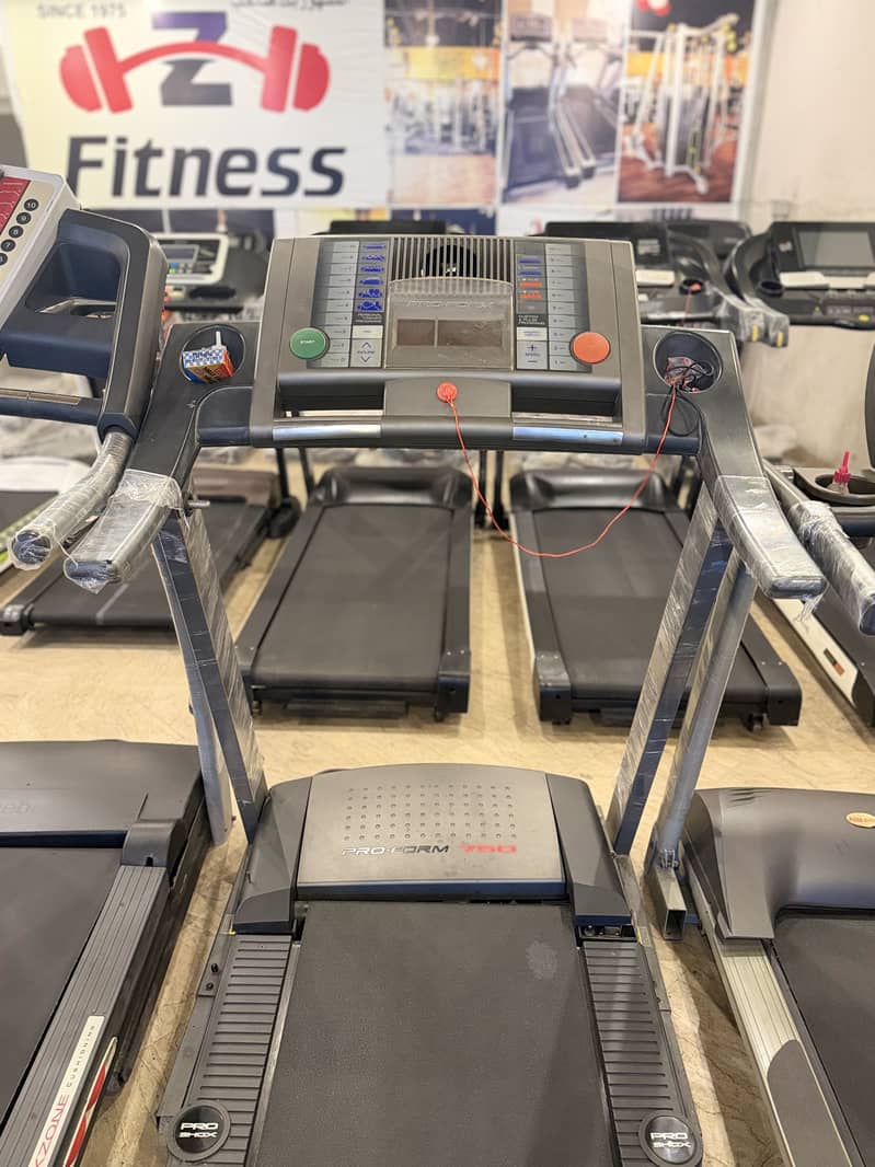 Treadmill / Running Machine / Electric treadmill / walking machine

                                                            alt=