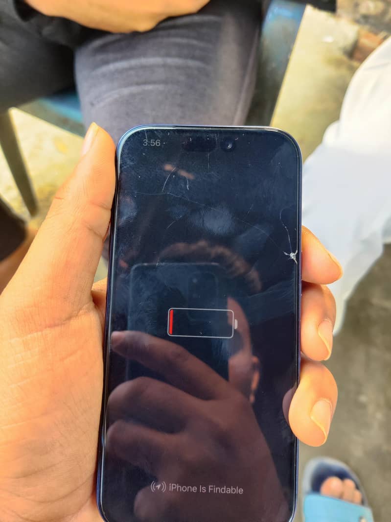 i phone 17 pro

                                                            alt=