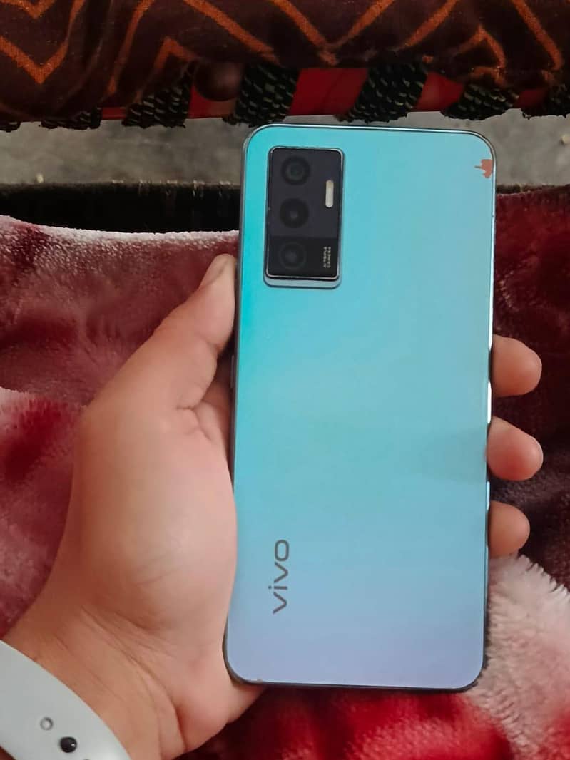Vivo V23e

                                                            alt=