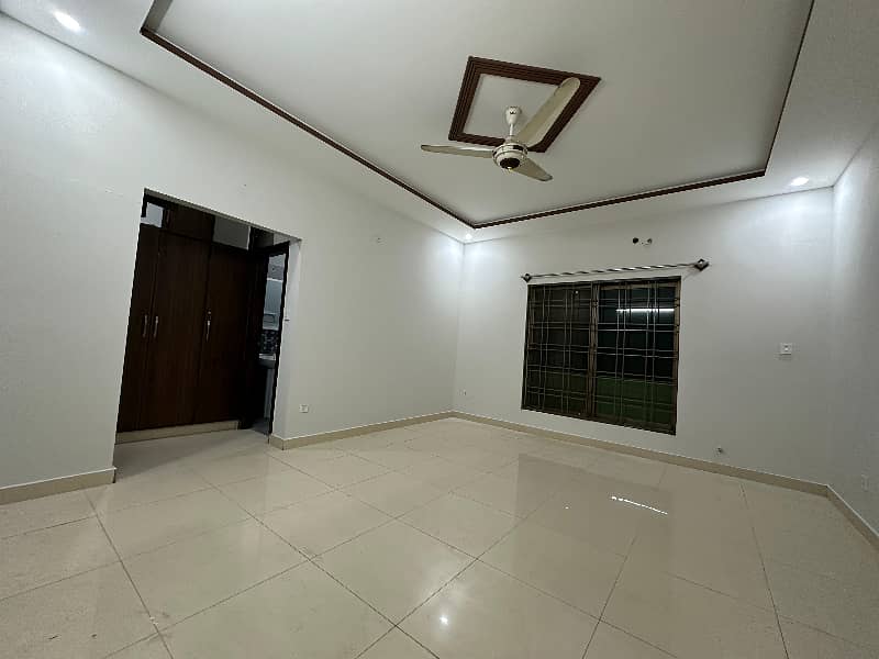 20 Marla Upper Portion Is Available For Rent

                                                            alt=