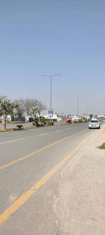 8 MARLA COMMERCIAL PLOT 100 FT ROAD F BLOCK DHA 11 RAHBAR

                                                            alt=