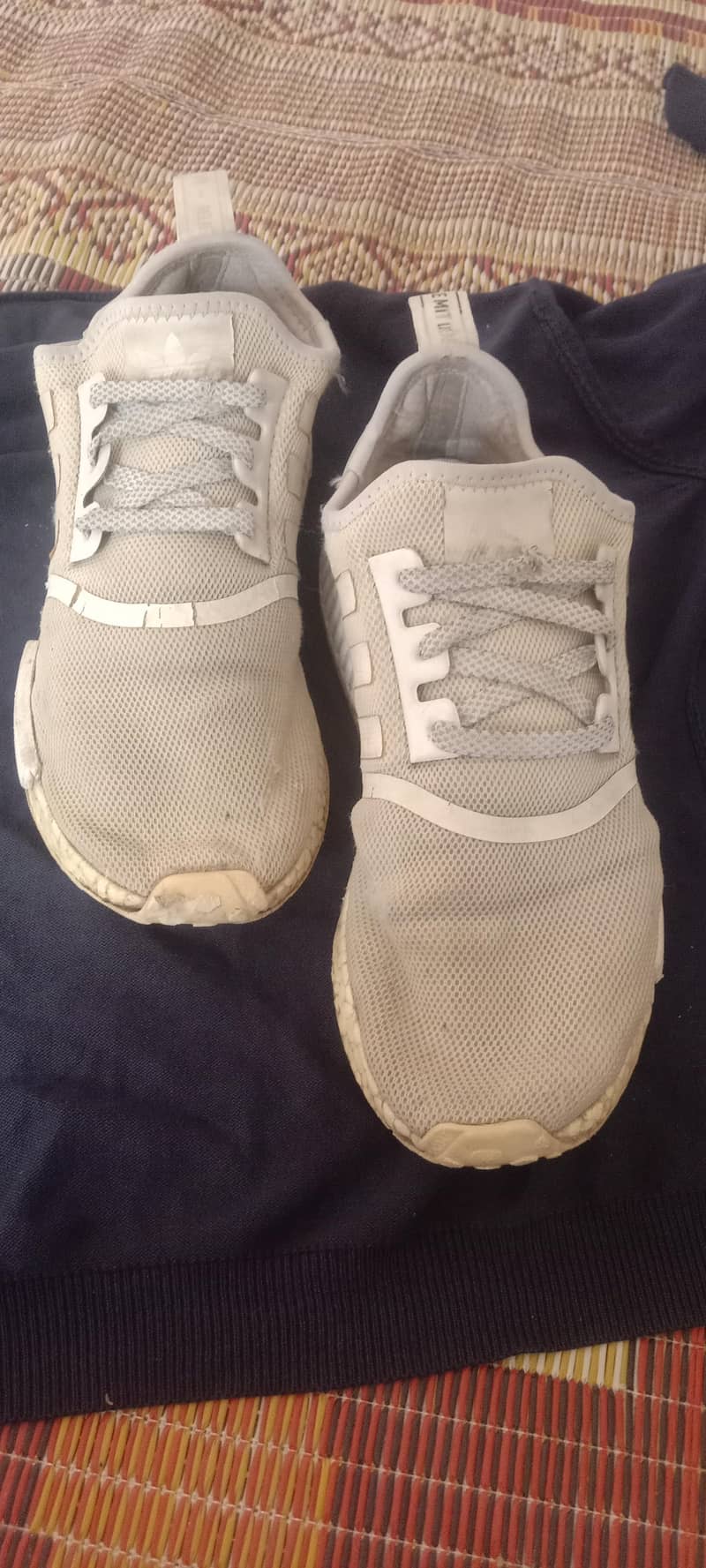 Adidas Jogger

                                                            alt=