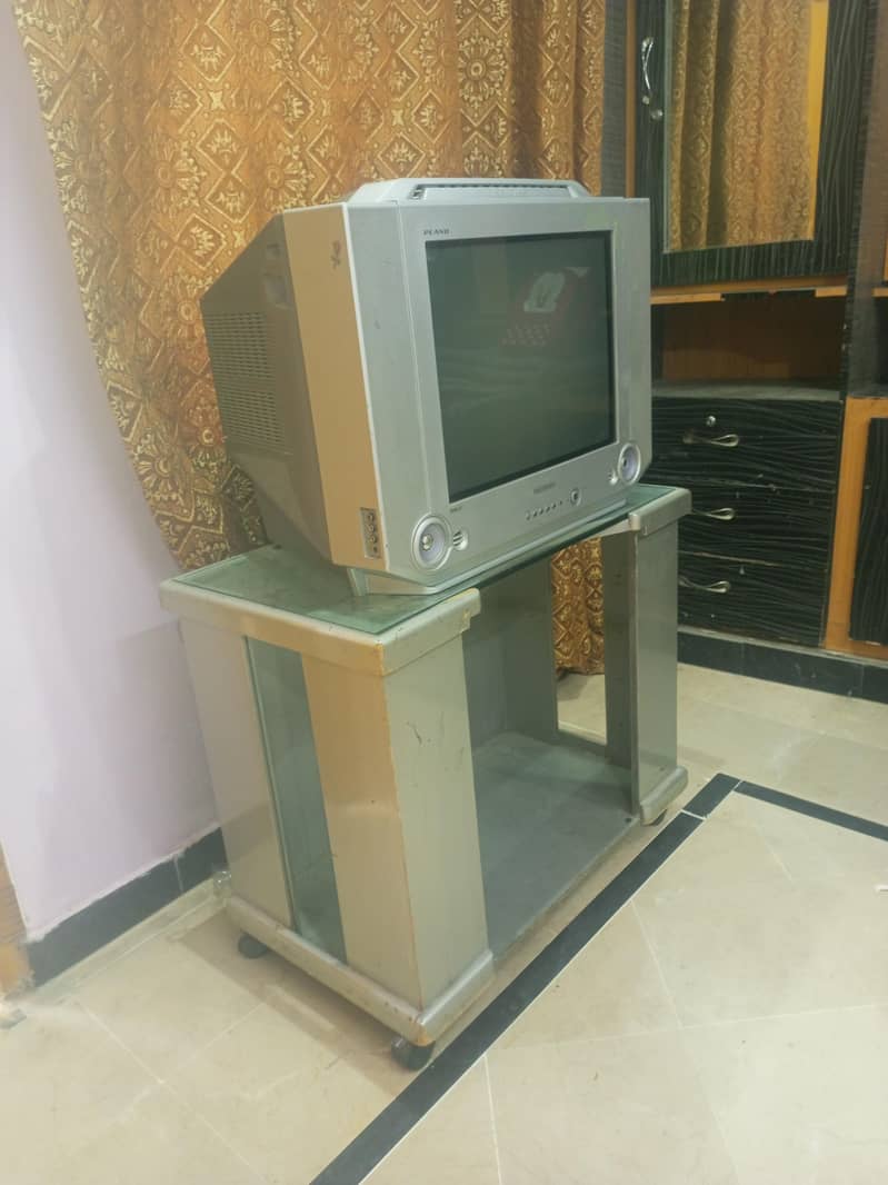 Samsung Flat TV 21"

                                                            alt=