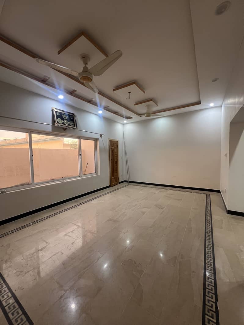 12 Marla Lower Portion Available In Bani Gala

                                                            alt=