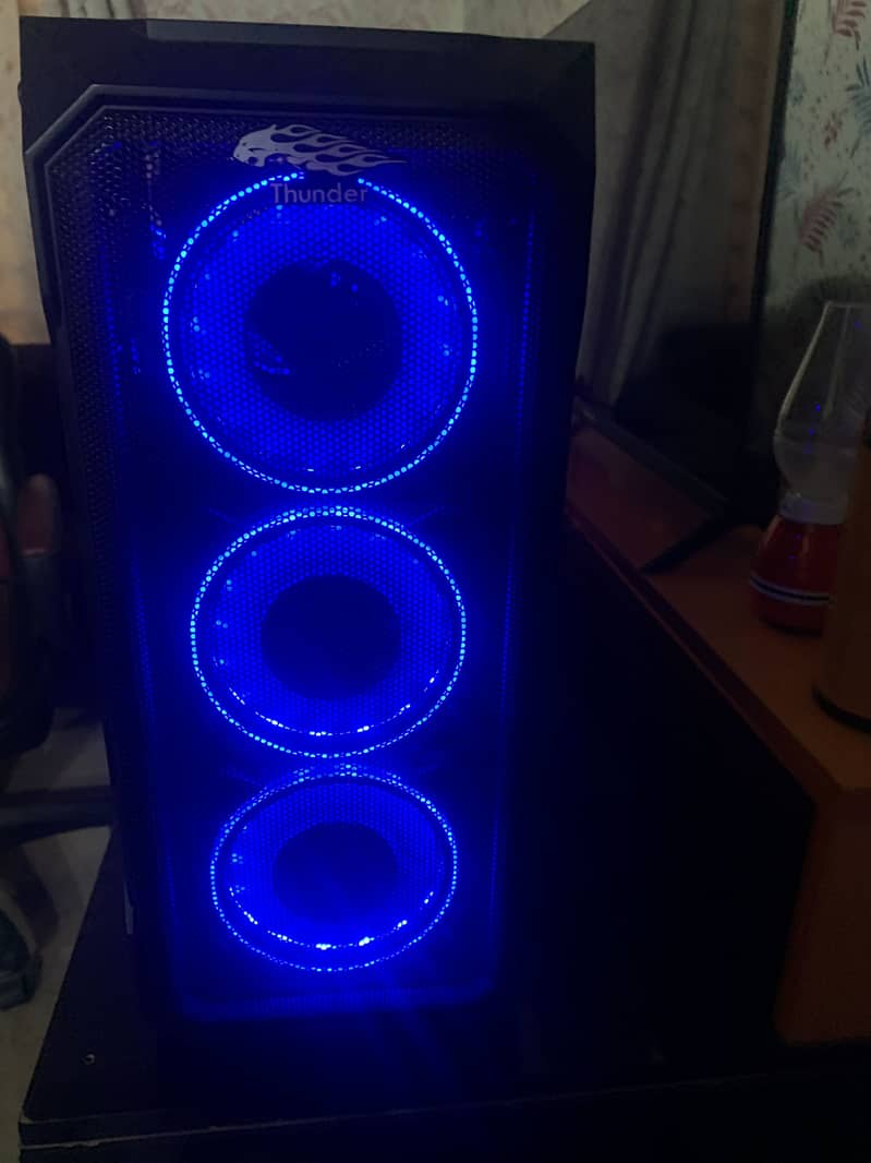 High-Mid end gaming pc for sale

                                                            alt=