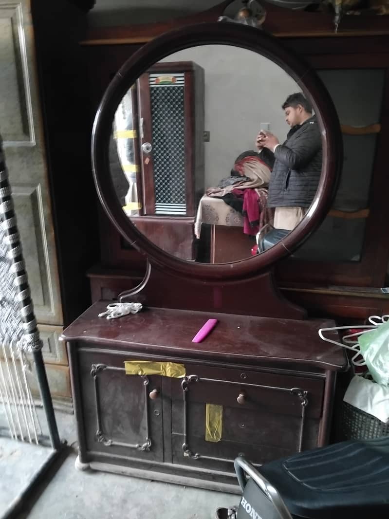 used but good condition 

                                                            alt=