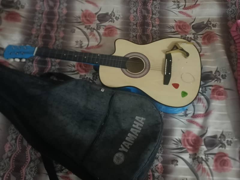 ye brend new hai  Yamaha ka hai

                                                            alt=