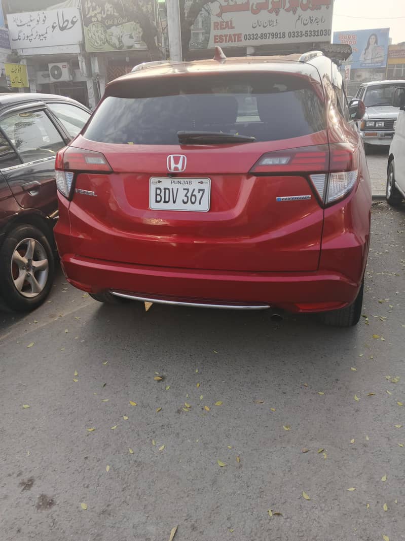 HONDA VIZEL

                                                            alt=