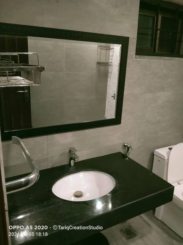 18 Marla Lower Portion Furnished available for rent in Banker Co Operative housing society

                                                            alt=