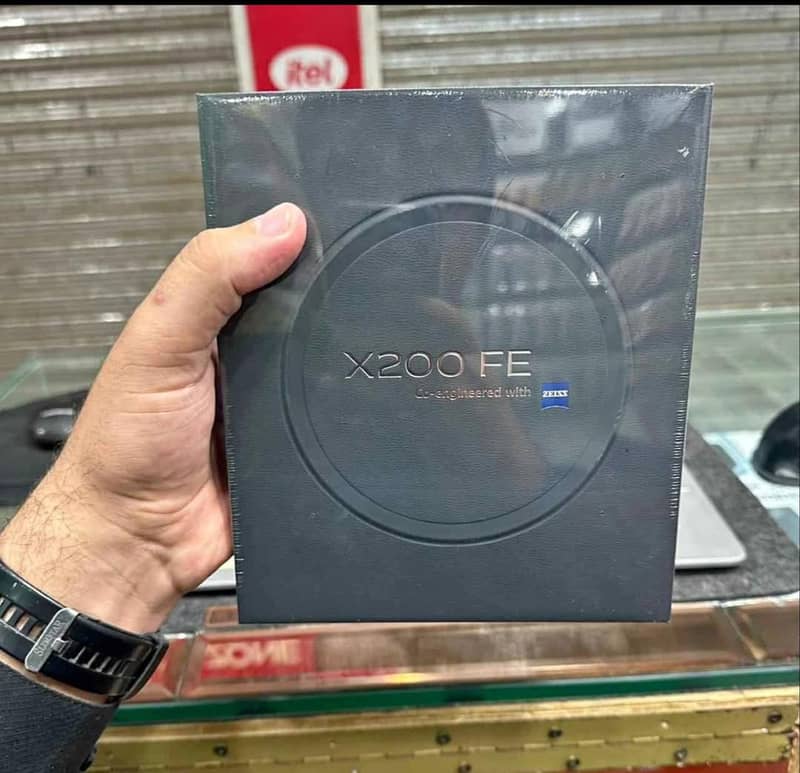 VIVO X200 FE. 12+12/512

                                                            alt=