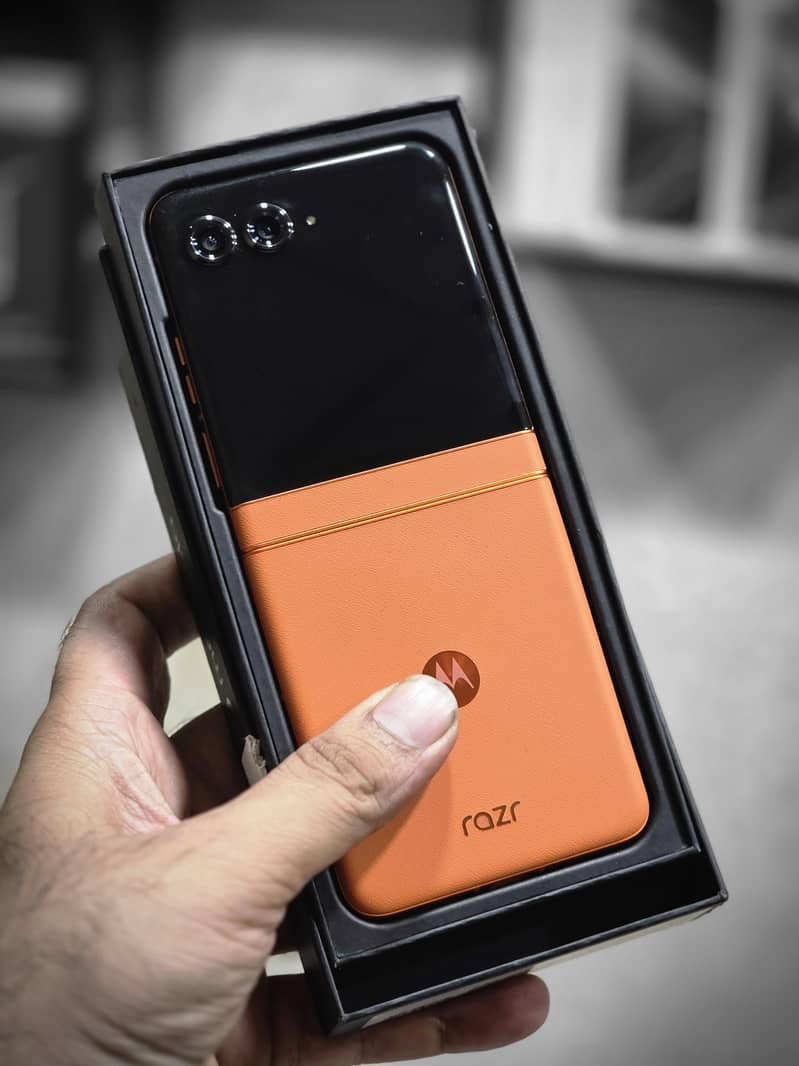 motorola razr 5- XT2453 8Gb 256GB 2024 Model Non PTA Sim Lock

                                                            alt=