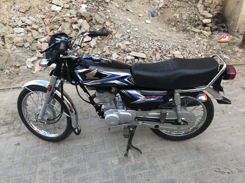 honda cg125 2025 model applied for sell

                                                            alt=
