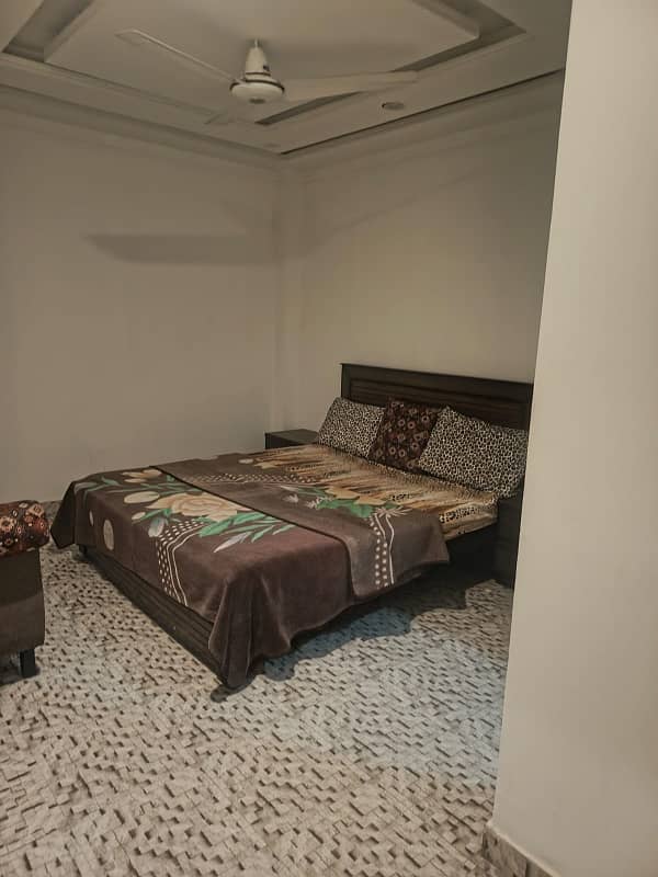 One bed full furnished flat for rent in phase 4 bahria town Islamabad

                                                            alt=