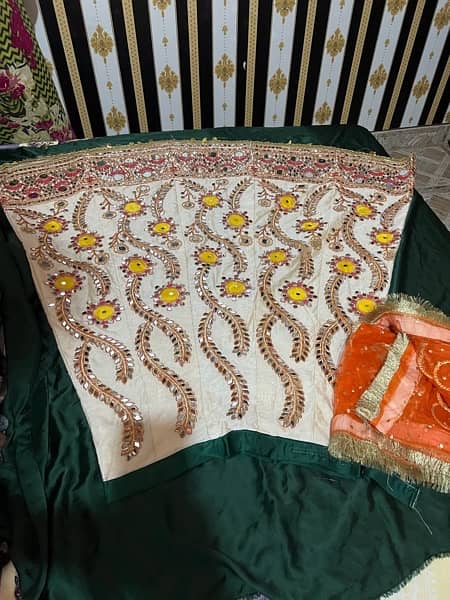 lehnga

                                                            alt=