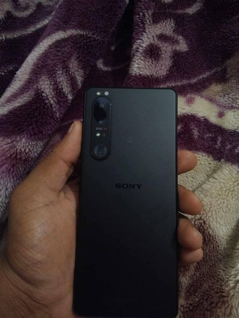 Sony xperia 1 mark 3

                                                            alt=
