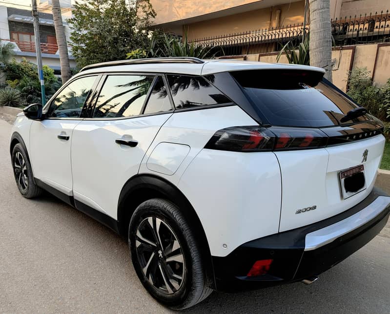 Peugeot 2008 Allure full original

                                                            alt=