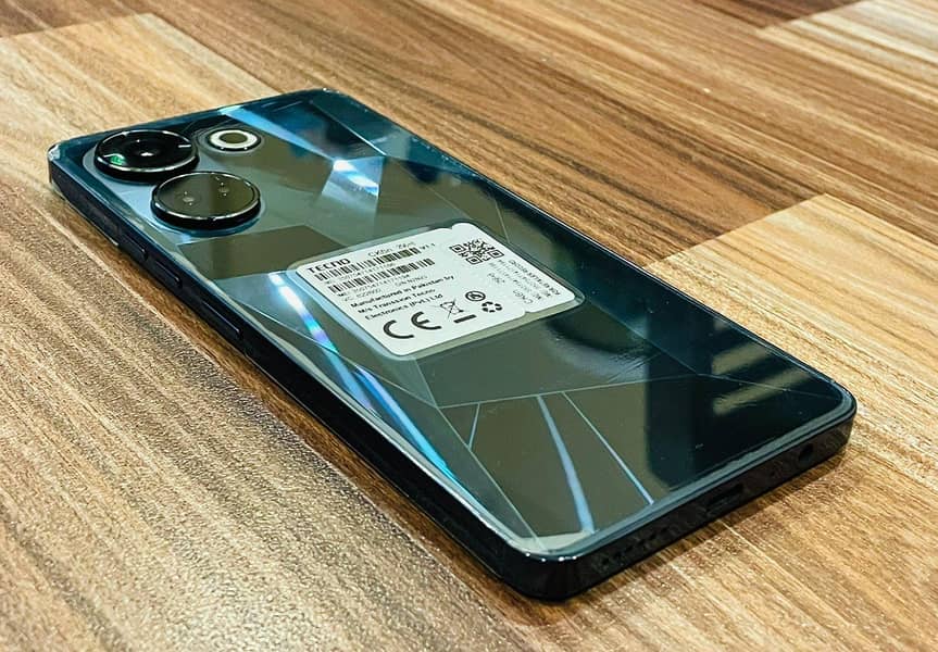 TECNO COMON 20 PREDAWN BLACK COLOR STORAGE :256 GB

                                                            alt=