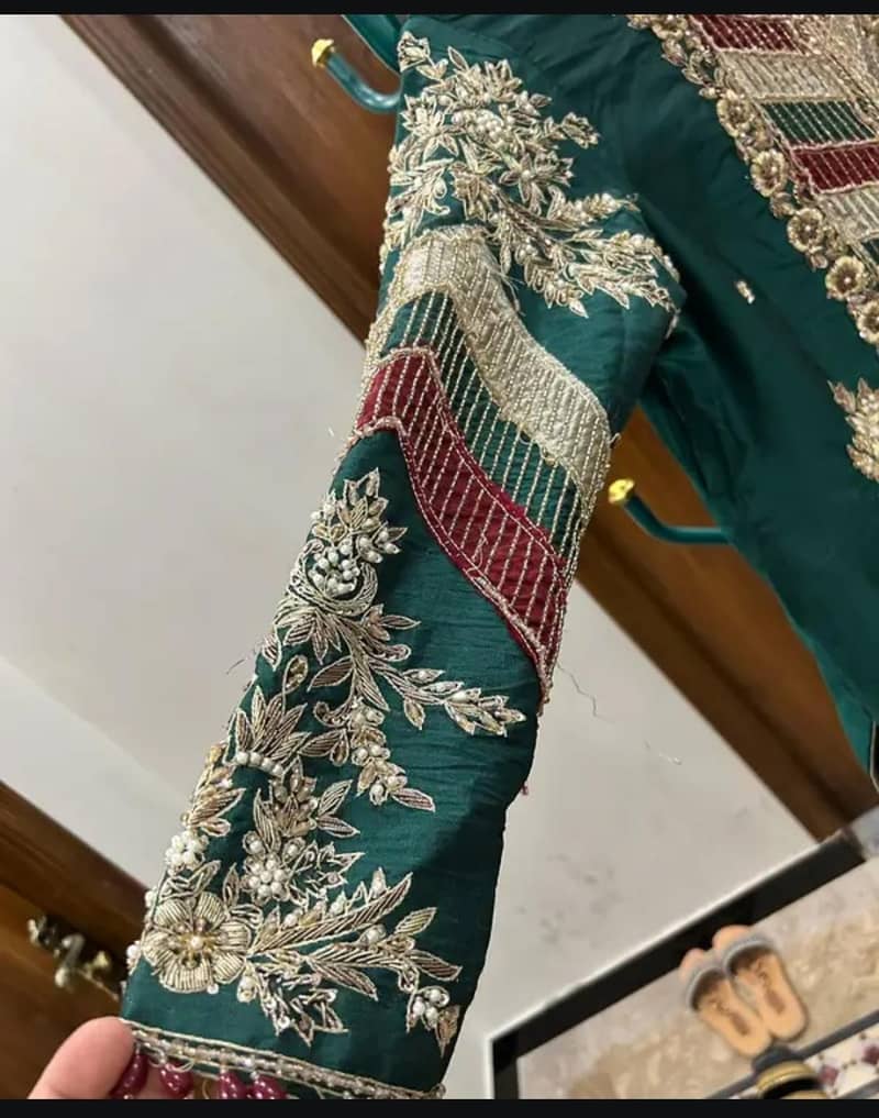 wedding formal dress

                                                            alt=