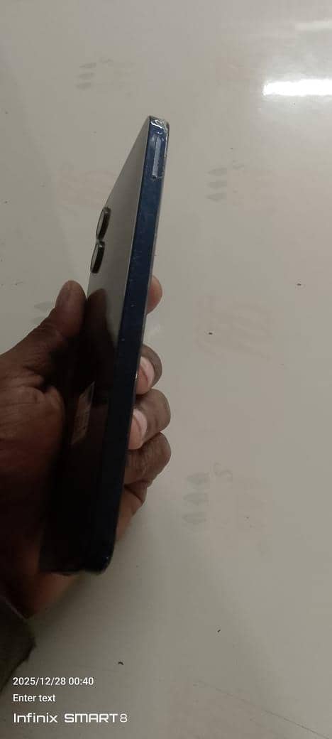 samsung galaxy A06 storage 4/128

                                                            alt=