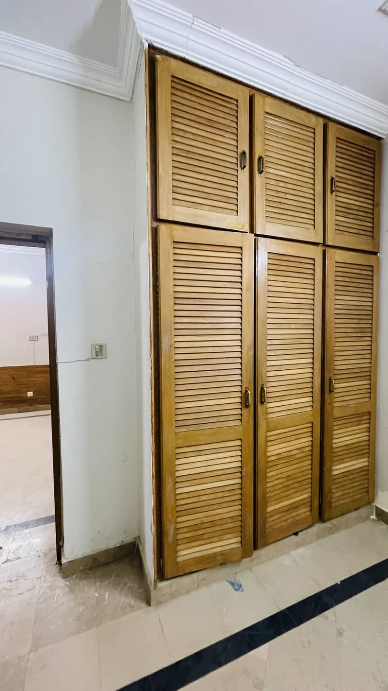 Beautiful 4 Bed Double Unit House Available For Sale Ideal Location 50 Feet Street F-11/3

                                                            alt=