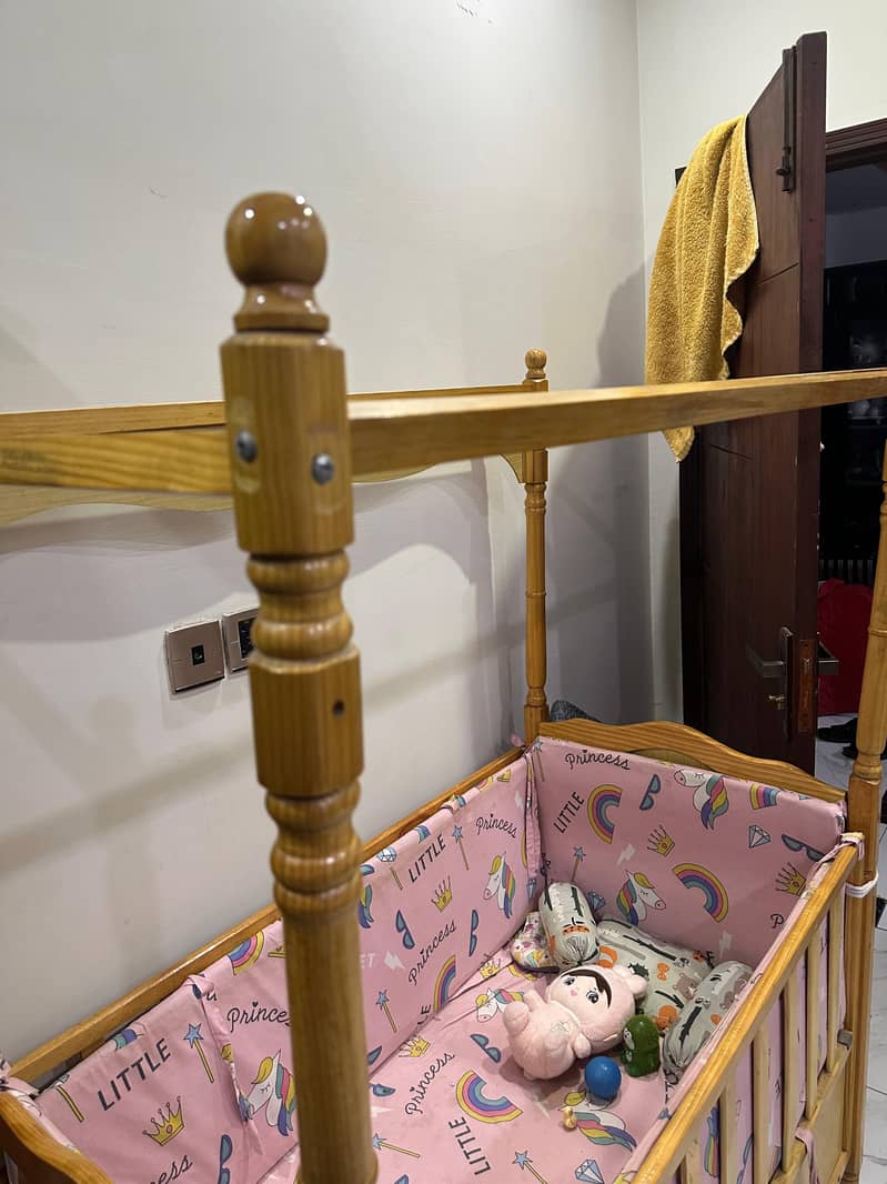 wooden baby coat

                                                            alt=