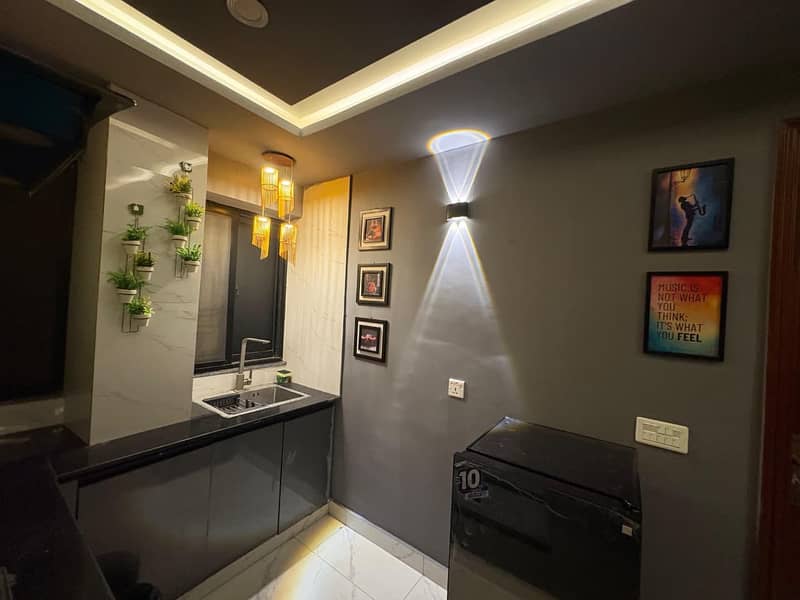 2 Bedroom furnished Apartment For Rent Daily Basis Bahria Town Lahore

                                                            alt=