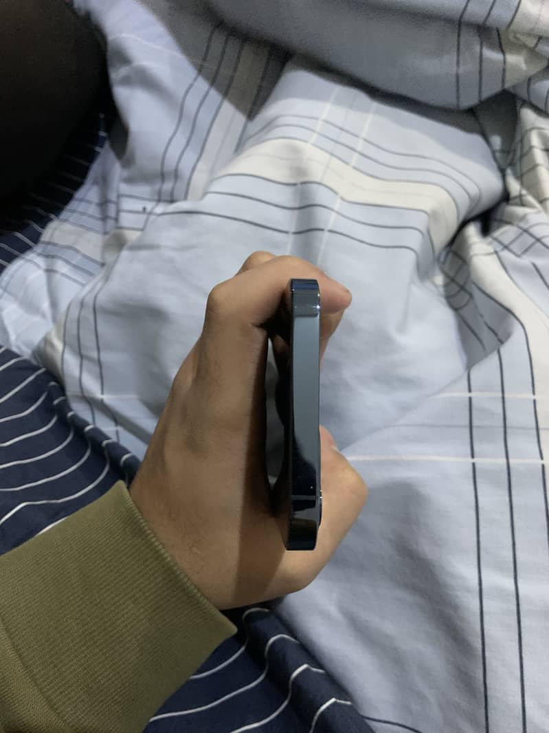 Iphone 12 Pro Non Pta

                                                            alt=