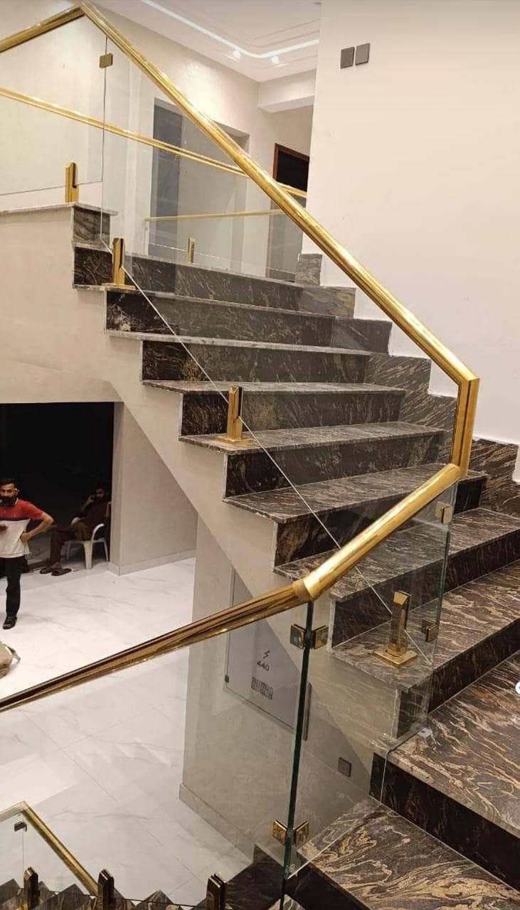 Aluminium Windows/door & Glass Work Shower Cubical/Glass Office Cabin/

                                                            alt=