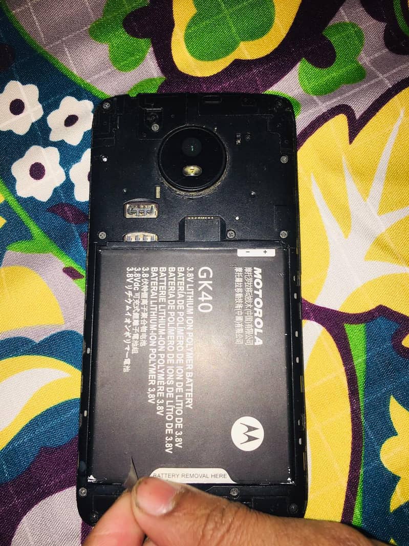 moto e4

                                                            alt=