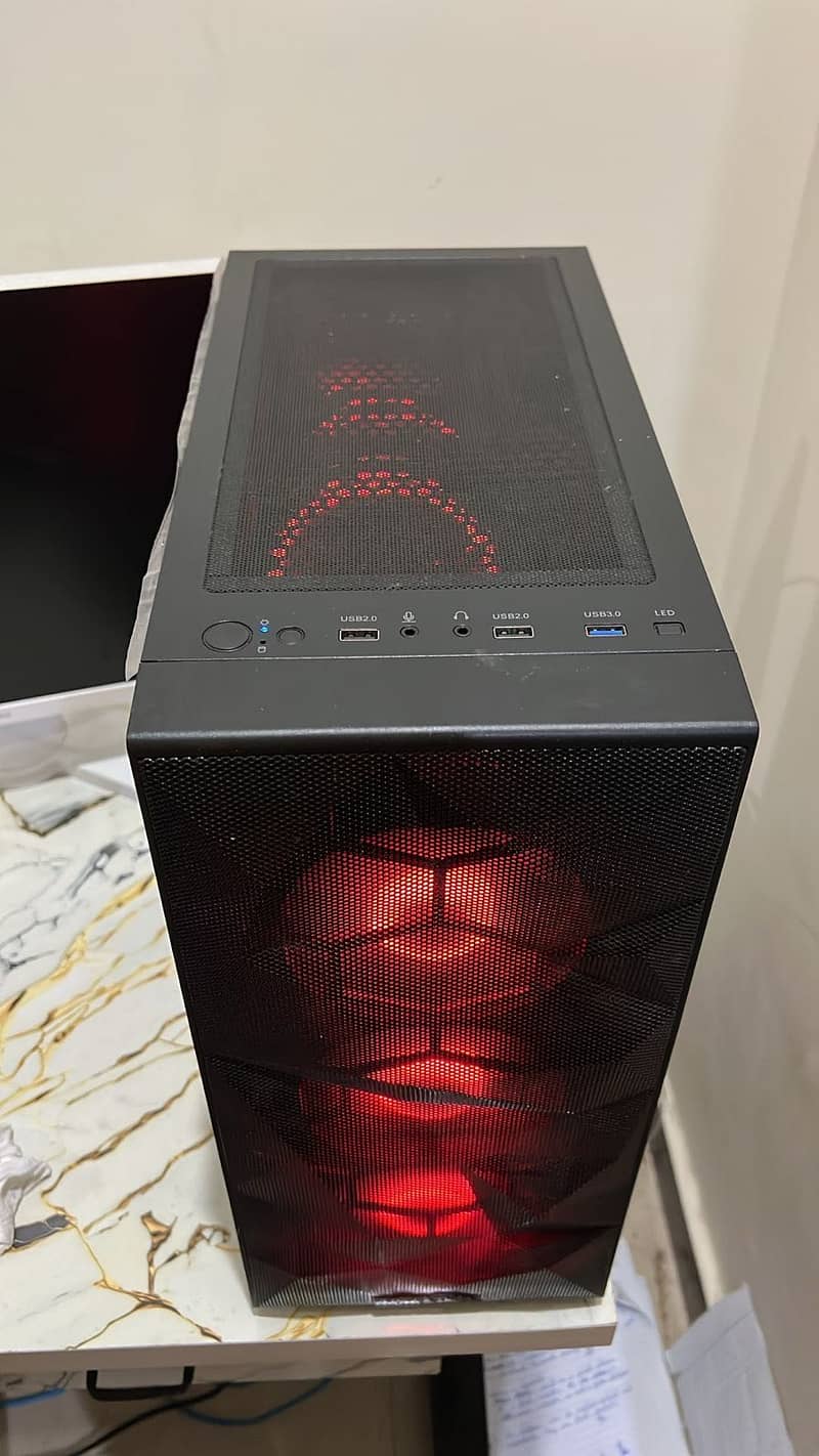 Custom Gaming PC | Power, Speed & Reliability

                                                            alt=