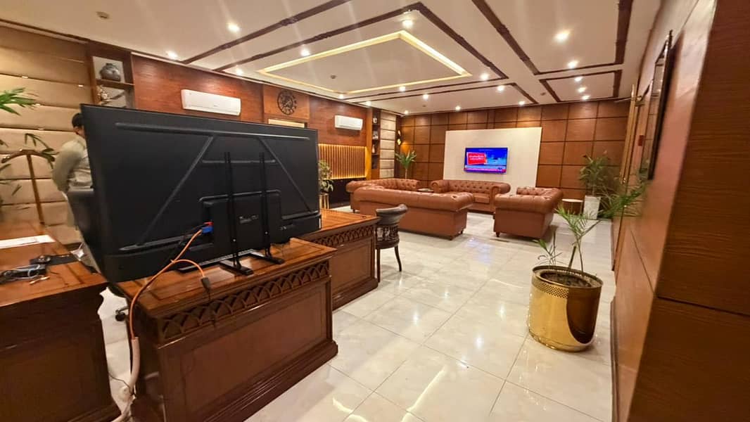 Executive Fully Furnished 2nd Floor Office for Rent!

                                                            alt=