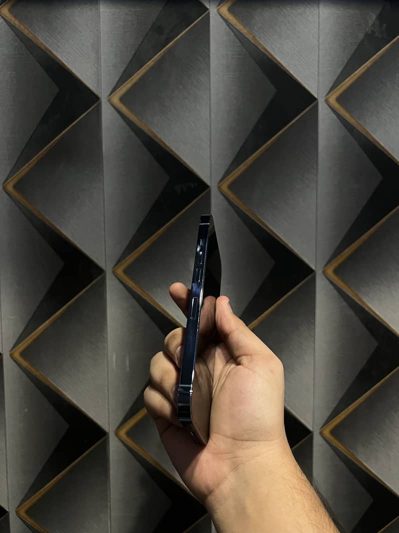 Iphone 13 pro pta approved

                                                            alt=