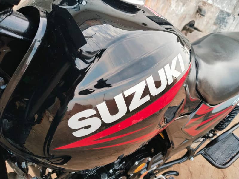 Suzuki gr 150 2021 model 0/3/0/4/0/77/7/215

                                                            alt=