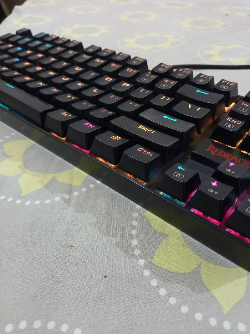 Redragon K552 KUMARA LED Backlit Mechanical Gaming Keyboard

                                                            alt=